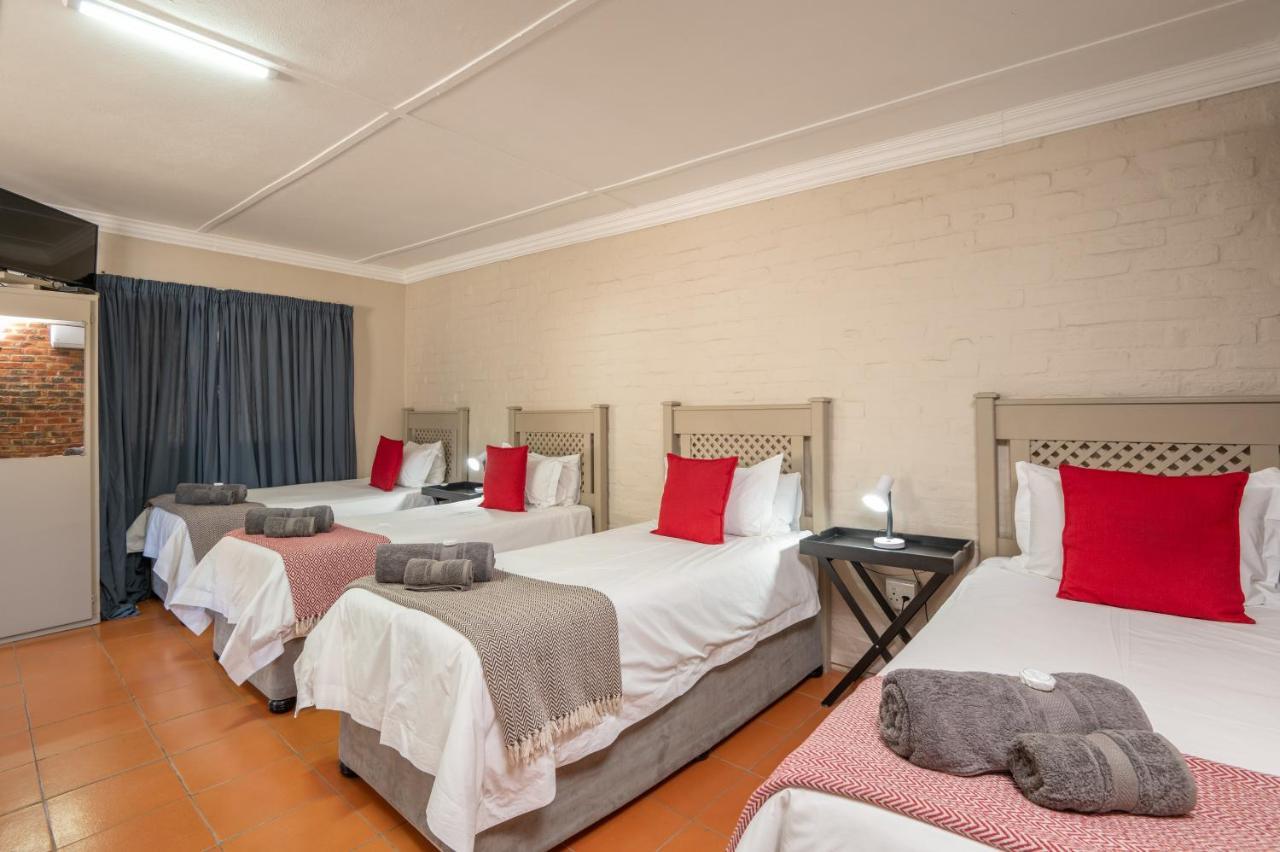 Cosy Cottages Guesthouse Potchefstroom Dış mekan fotoğraf