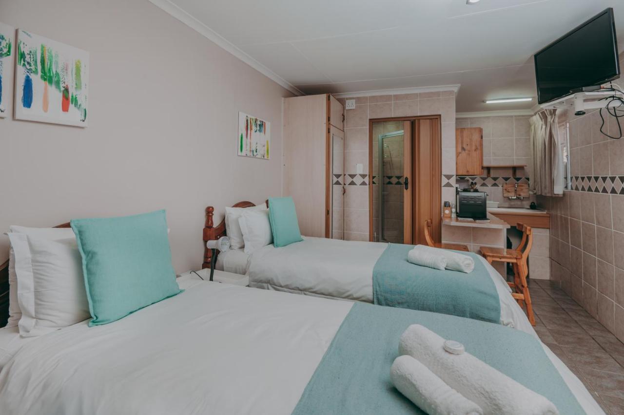 Cosy Cottages Guesthouse Potchefstroom Dış mekan fotoğraf