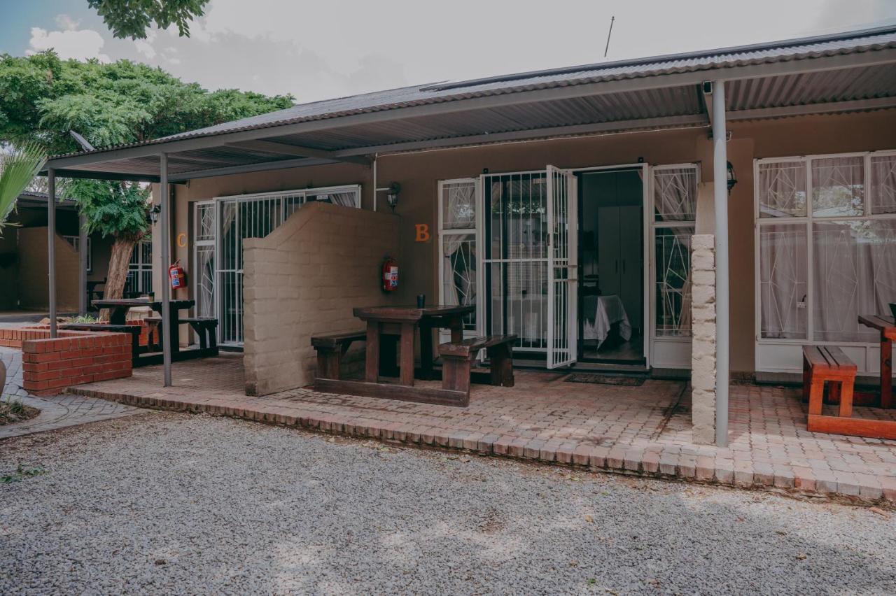 Cosy Cottages Guesthouse Potchefstroom Dış mekan fotoğraf