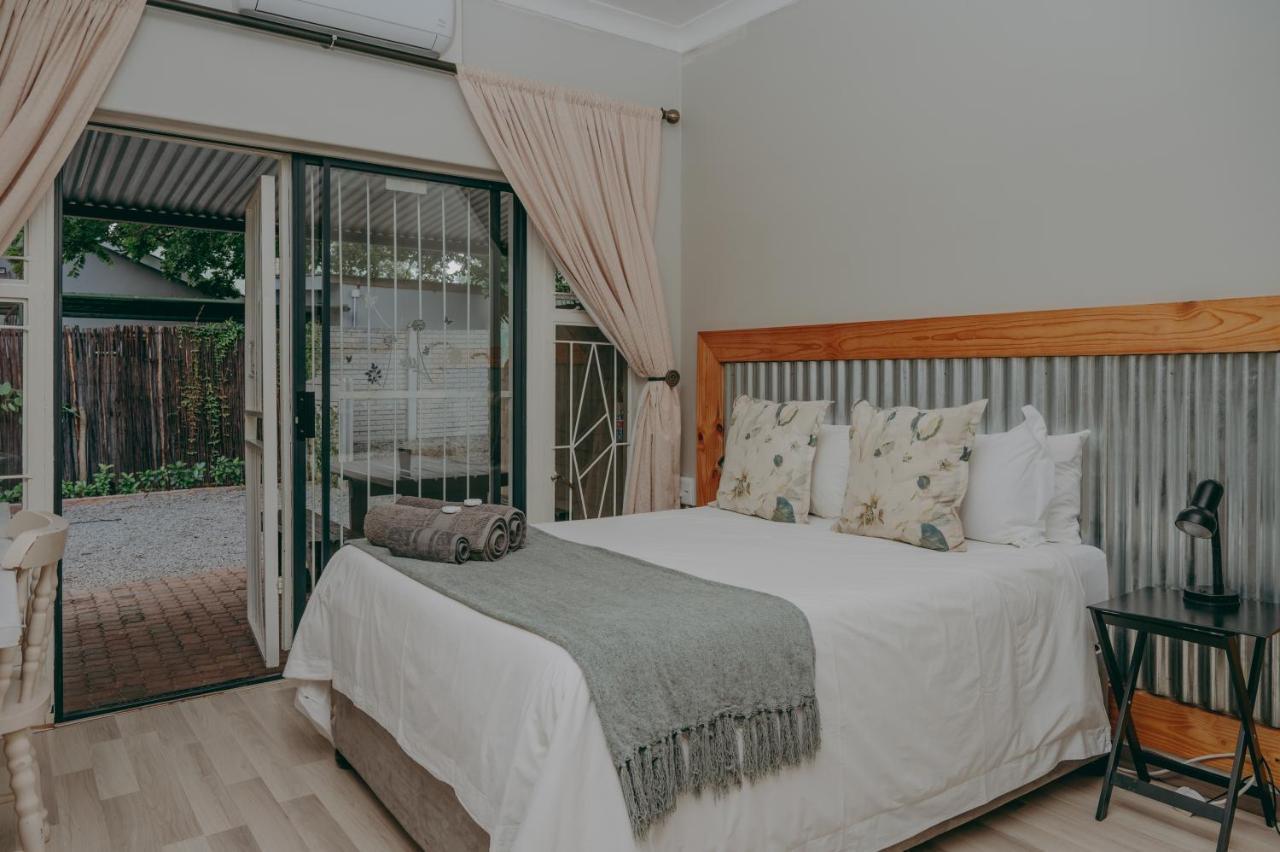 Cosy Cottages Guesthouse Potchefstroom Dış mekan fotoğraf